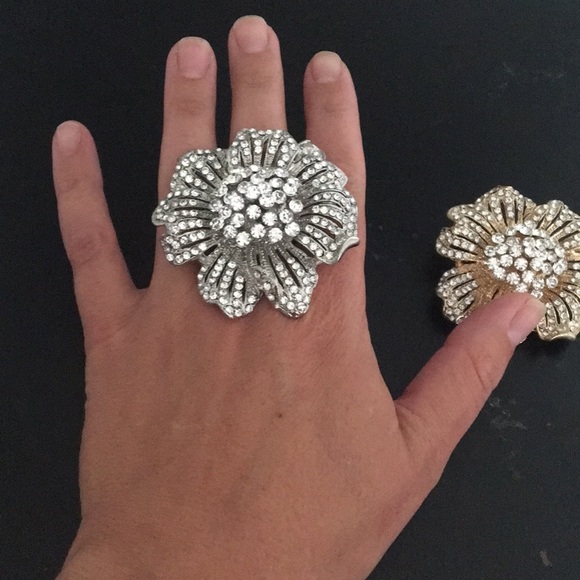 Ring - Picture 3 of 4